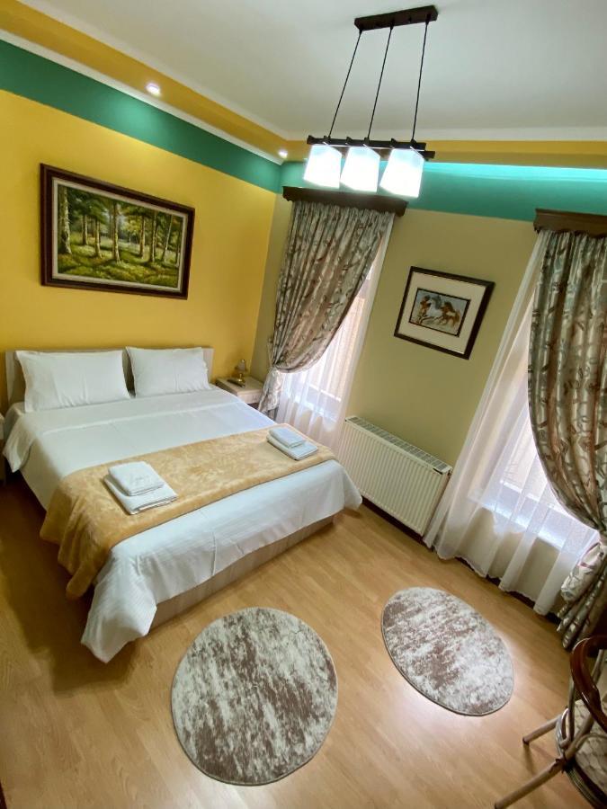 Vila A Hotel Korce Ngoại thất bức ảnh
