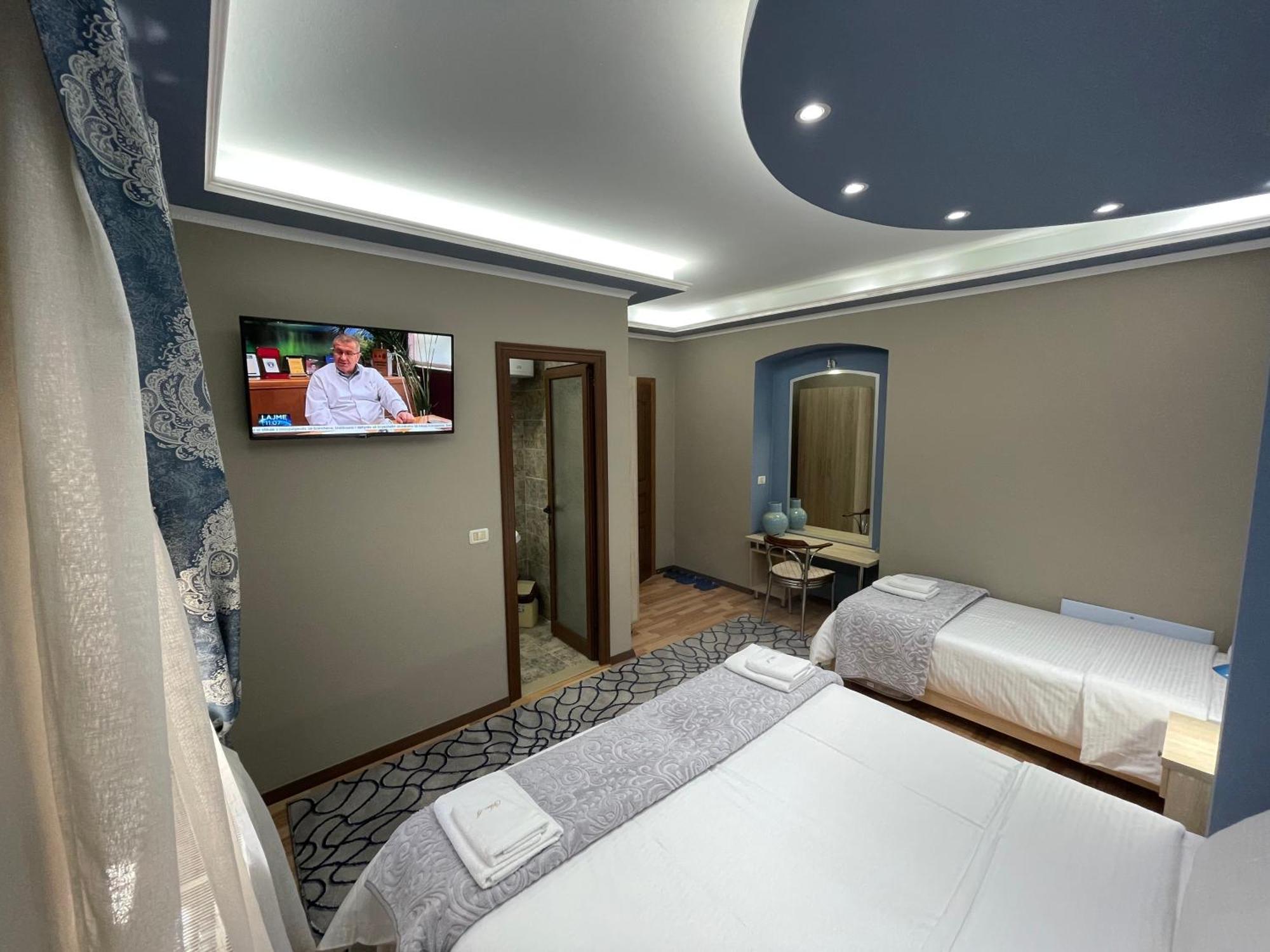 Vila A Hotel Korce Ngoại thất bức ảnh